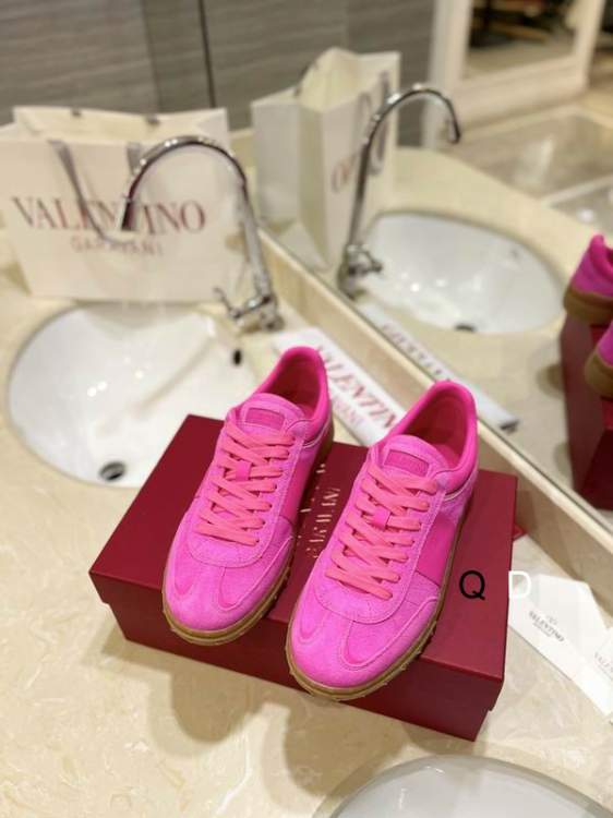 Picture of Valentino Shoes _SKUValentinosz35-4510CGDT120220016